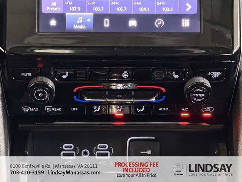 Used 2023 Jeep Grand Cherokee Laredo w/ Luxury Tech Group I AWD/4WD image 28