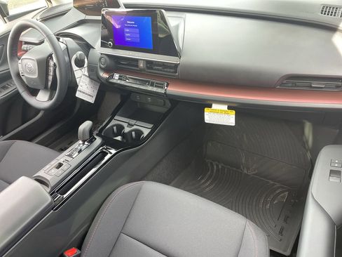 New 2026 Toyota Prius Plug-In Hybrid image 24