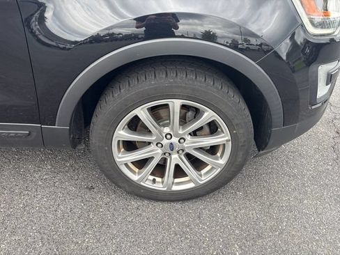 Used 2017 Ford Explorer Limited AWD/4WD image 9