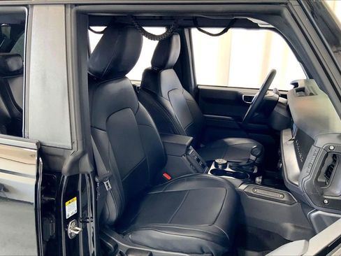 Used 2025 Ford Bronco 4-Door AWD/4WD image 16