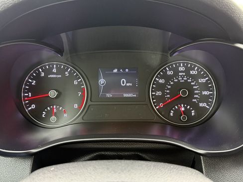 Used 2017 Kia Optima LX FWD image 11