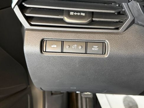 Used 2022 Nissan Altima 2.5 S FWD image 17