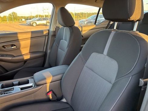 New 2025 Nissan Sentra SV image 9