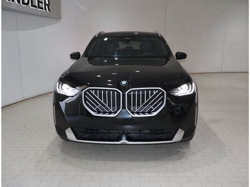 Used 2025 BMW X3 xDrive30i AWD/4WD image 9