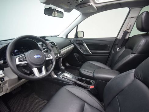 Used 2017 Subaru Forester 2.5i Premium AWD/4WD image 11