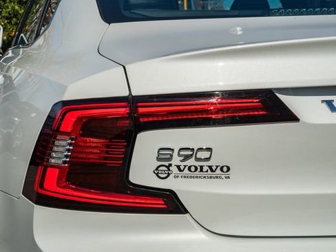 Used 2023 Volvo S90 B6 Ultimate image 7