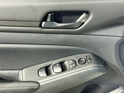 New 2026 Nissan Altima 2.5 SV FWD image 15