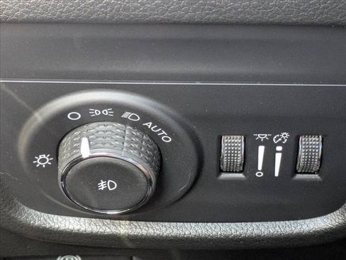Used 2024 Jeep Grand Cherokee Summit w/ Adv Protech Group IV AWD/4WD image 12
