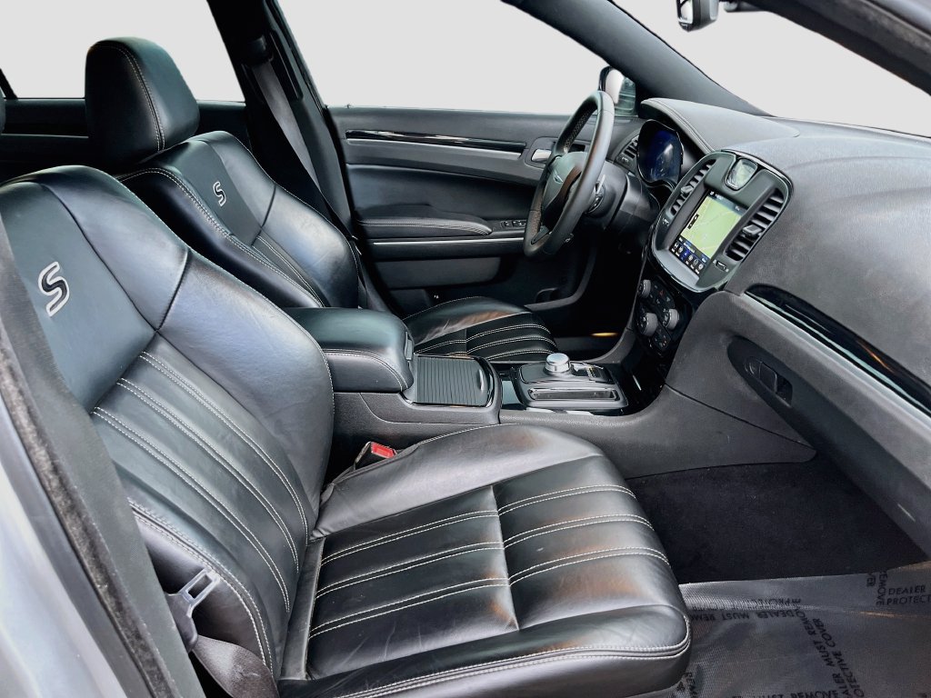 Used 2023 Chrysler 300 S RWD image 30