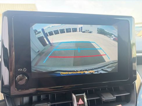 Used 2024 Toyota Corolla LE FWD image 15