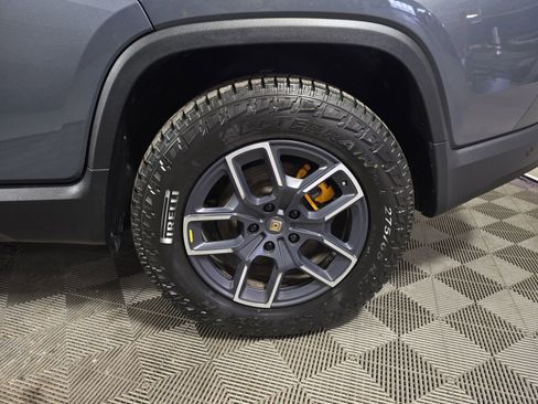 Used 2022 Rivian R1T Launch Edition AWD/4WD image 10