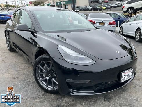Used 2022 Tesla Model 3 Long Range AWD/4WD image 1