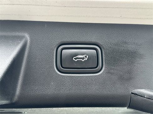 Used 2024 Hyundai Tucson Limited image 36