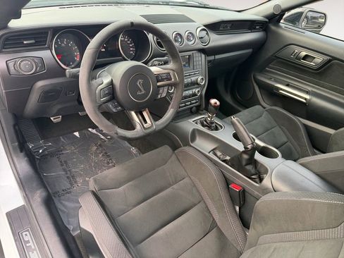 Used 2016 Ford Mustang Shelby GT350 w/ Track Package image 17