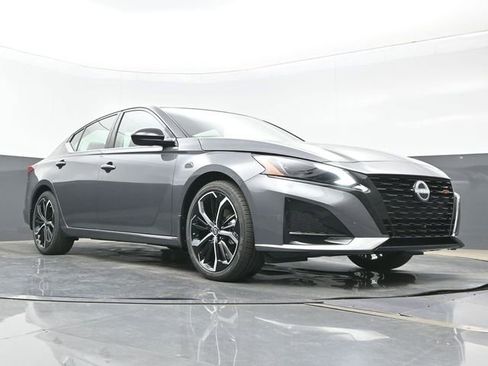 New 2026 Nissan Altima 2.5 SR FWD image 26