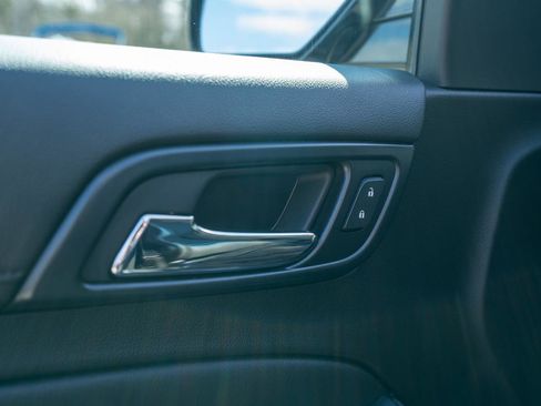 Used 2020 Chevrolet Tahoe LT image 20