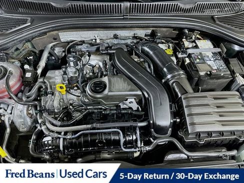 Used 2024 Volkswagen Jetta SE w/ Panoramic Sunroof Package image 30