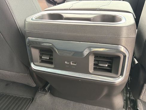 Used 2025 GMC Sierra 1500 Elevation w/ Preferred Package AWD/4WD image 19