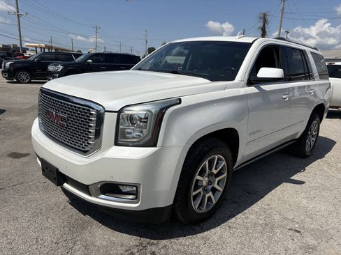 Used 2016 GMC Yukon Denali w/ Open Road Package RWD image 5
