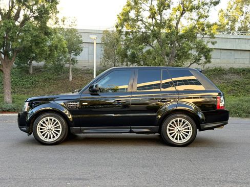 Used 2012 Land Rover Range Rover Sport HSE AWD/4WD image 7