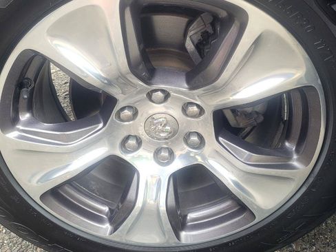 Used 2022 RAM 1500 Laramie AWD/4WD image 42