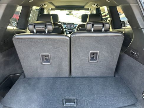 Used 2021 Cadillac XT6 Premium Luxury AWD/4WD image 13