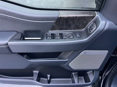 Used 2023 Ford F350 Lariat w/ Lariat Ultimate Package image 13