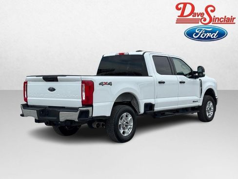 Used 2025 Ford F250 XLT AWD/4WD image 7