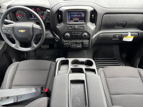 New 2025 Chevrolet Silverado 1500 Custom image 6