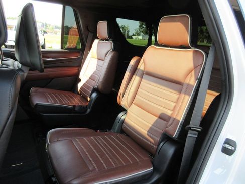 Certified 2023 GMC Yukon Denali Ultimate AWD/4WD image 26