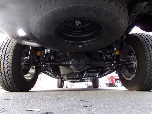 Used 2023 Jeep Gladiator Overland w/ Cold Weather Group image 20