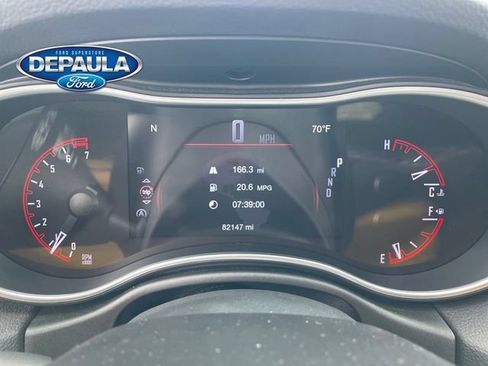 Used 2020 Dodge Durango SXT AWD/4WD image 2
