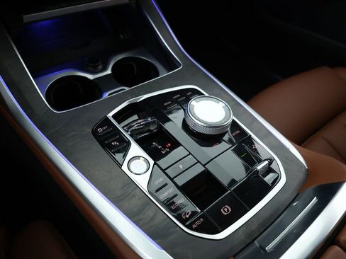 Used 2024 BMW X7 M60i w/ Executive Package image 15