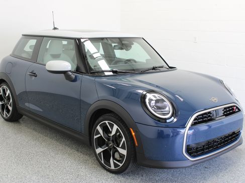 Used 2026 MINI Cooper S FWD image 4