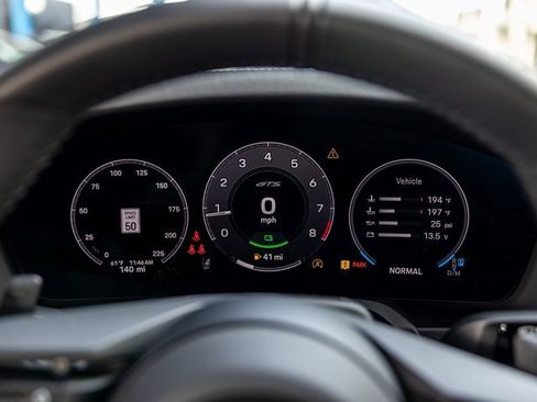 Used 2025 Porsche 911 Carrera 4 GTS image 42