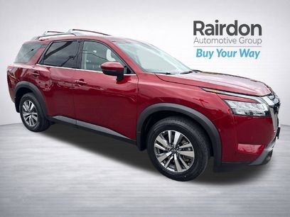 Used 2023 Nissan Pathfinder SL