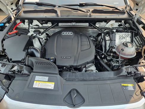 Used 2019 Audi Q5 2.0T Premium w/ Convenience Package AWD/4WD image 31