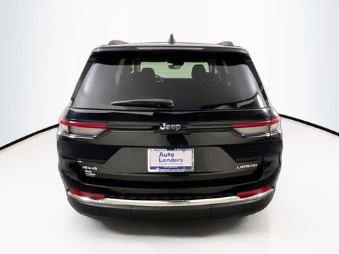 Used 2023 Jeep Grand Cherokee Laredo AWD/4WD image 6