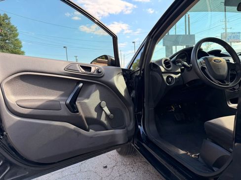 Used 2019 Ford Fiesta S FWD image 10