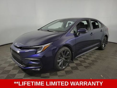 Used 2026 Toyota Corolla SE FWD image 3