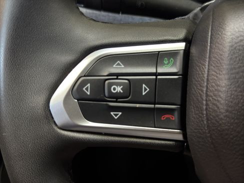 Used 2024 Jeep Compass Latitude AWD/4WD image 22
