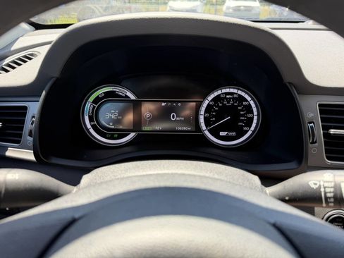 Used 2019 Kia Niro LX FWD image 29