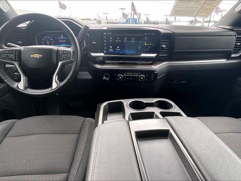 Used 2023 Chevrolet Silverado 1500 LT AWD/4WD image 15