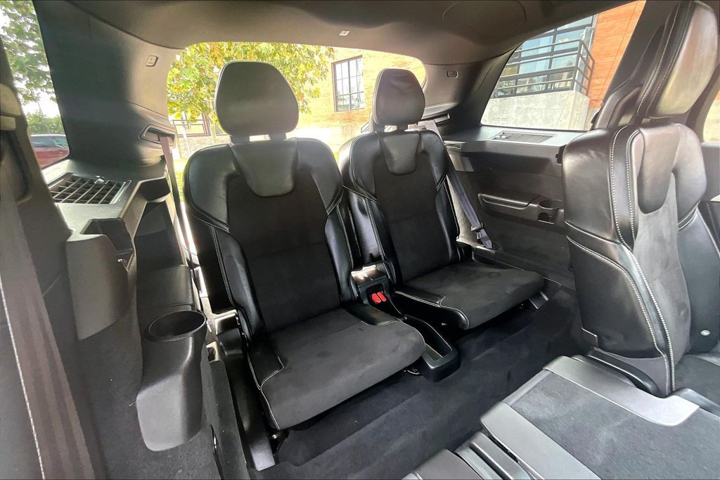 Used 2018 Volvo XC90 T5 R-Design w/ Convenience Package AWD/4WD image 38