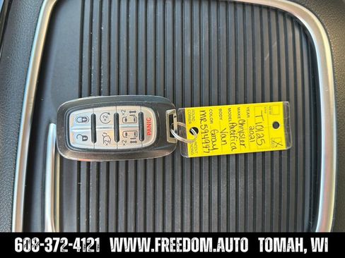 Used 2021 Chrysler Pacifica Limited w/ Premium & Safety Sphere Group AWD/4WD image 32