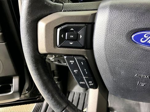 Used 2018 Ford Expedition XLT w/ Equipment Group 202A image 14
