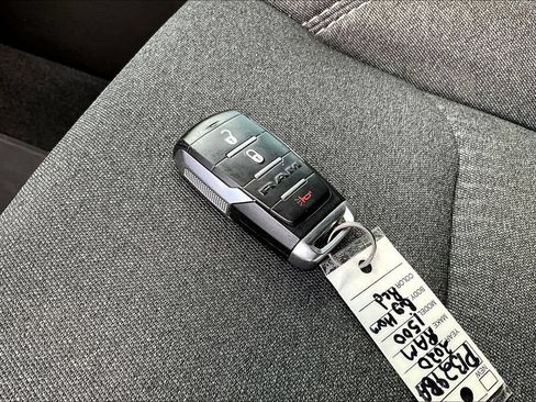 Used 2020 RAM 1500 Big Horn AWD/4WD image 38