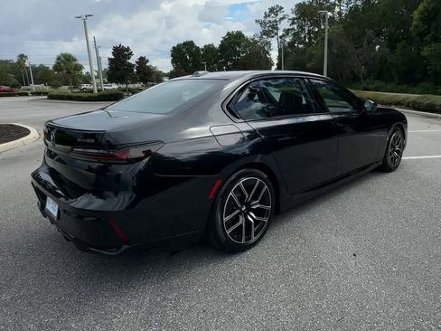 New 2025 BMW i7 xDrive60 image 8