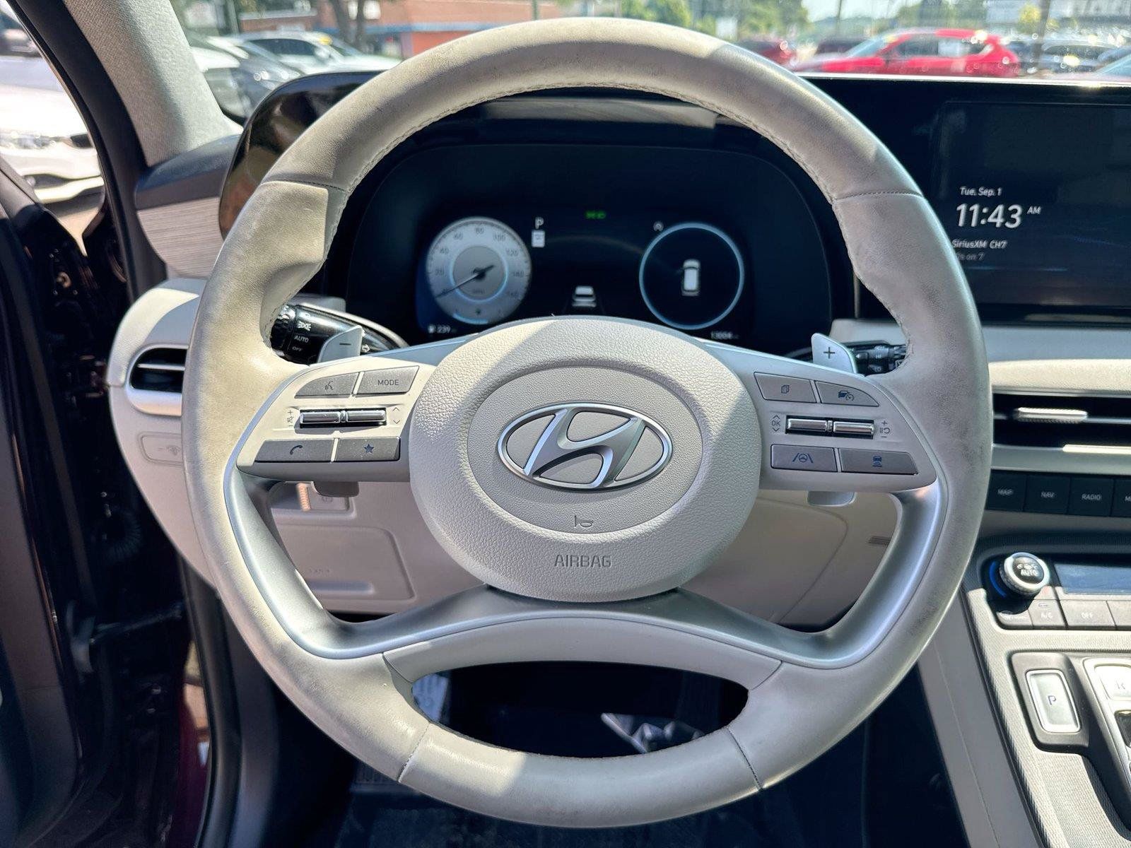 Used 2024 Hyundai Palisade Limited FWD image 6