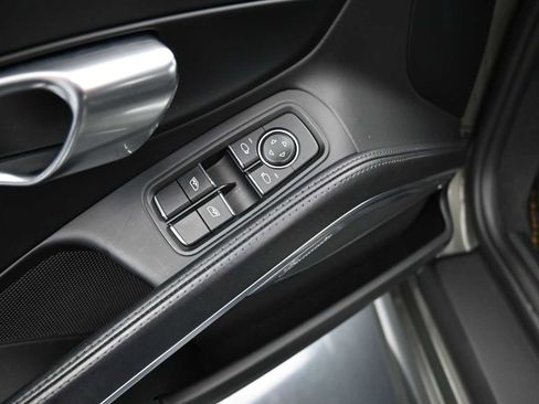 Certified 2022 Porsche 718 Cayman RWD image 6